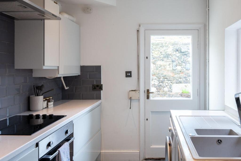 Stylish & Spacious City Centre 3-Bedroom Townhouse - Sleeps 6 Κάντεμπερι Εξωτερικό φωτογραφία